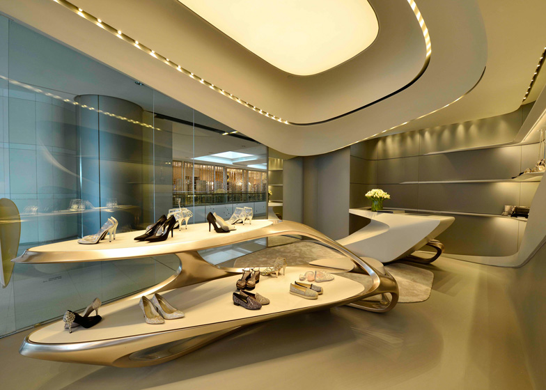 Stuart-Weitzman-boutique-IFC-Hong-Kong-by-Zaha-Hadid_dezeen_ss